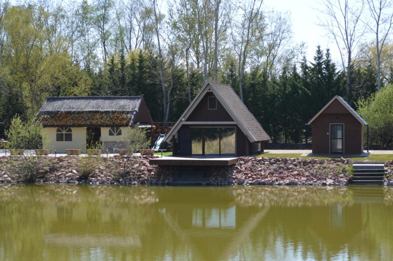 Intertranscoop Lake House Vámosszabadi Exterior photo